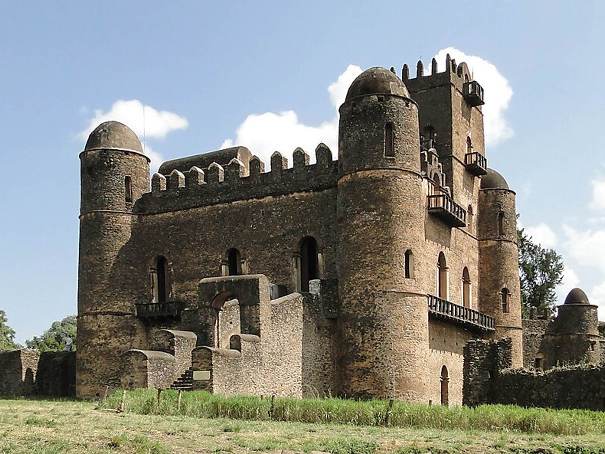 &zwnj; 法西尔盖比城堡