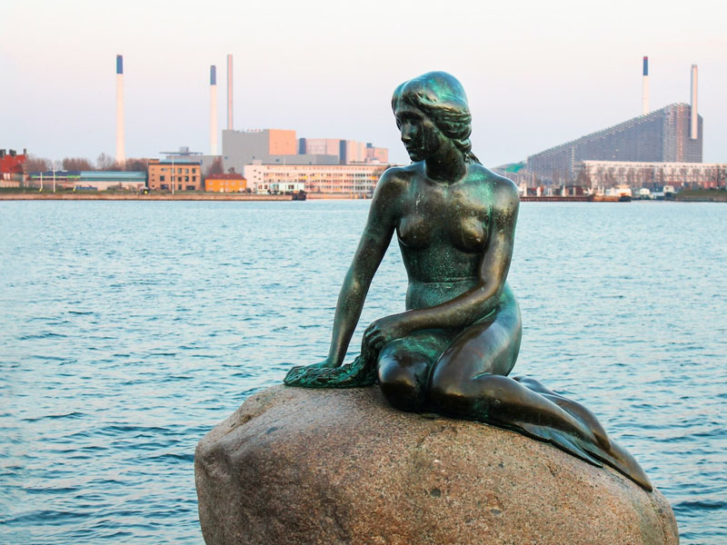 小美人鱼雕像 | The Little Mermaid